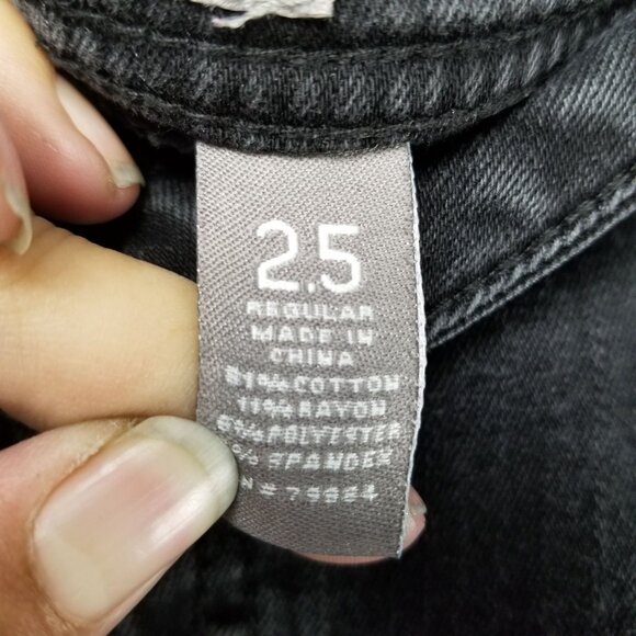 Chicos Jeans Womens 2.5 US 14 Black Stretch Mid Rise So Slimming Studded *Read* - Picture 5 of 16